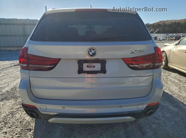 5UXKR2C34H0X04048 2017 BMW X5 White უკანა ხედი