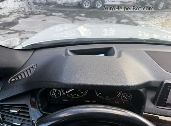 5UXKT0C53J0W02835 2018 BMW X5 White Панорамний вид салону 360°
