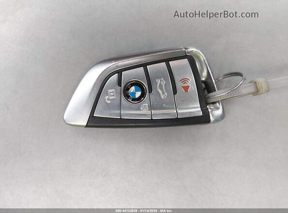 5UXKU0C35H0G69347 2017 BMW X6 Black Вид панелі приладів