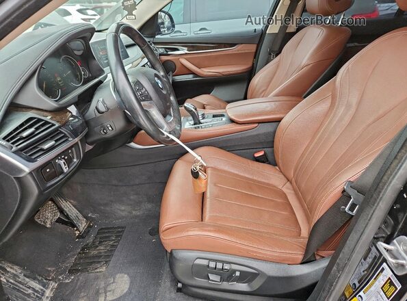 5UXKU2C39H0U29789 2017 BMW X6 Черный Вид салона спереди