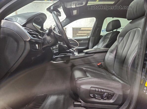 5UXKU2C39H0U29890 2017 BMW X6 Blue Vista interior delantera