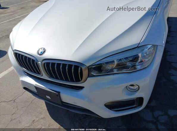 5UXKU2C50J0X49638 2018 BMW X6 White Вид спереду