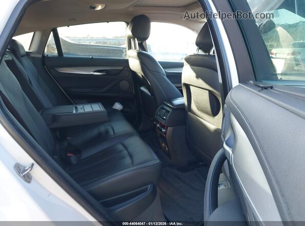 5UXKU2C55J0X50977 2018 BMW X6 White VIN sticker view