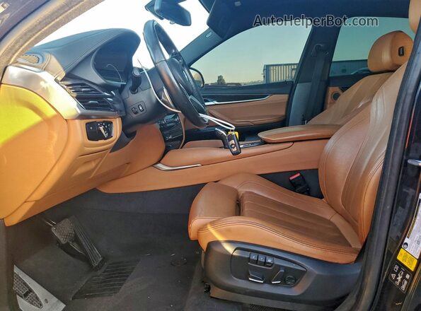 5UXKU2C56G0N83165 2016 BMW X6 Black Widok wnętrza z przodu