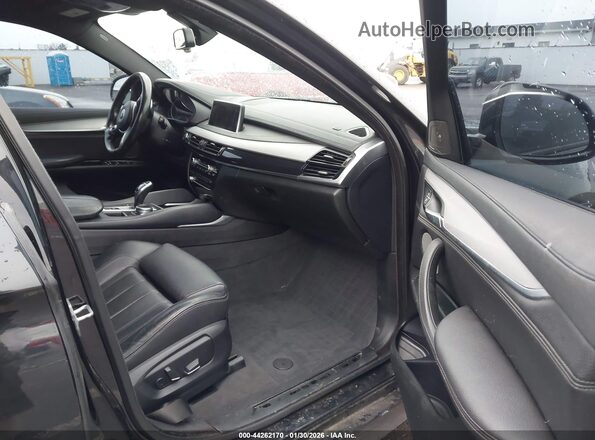 5UXKU2C56J0Z62089 2018 BMW X6 Black Front interior view