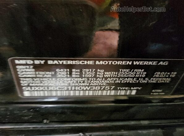 5UXKU6C31H0W38757 2017 BMW X6 Black Vista del compartimento del motor