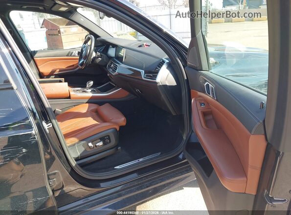 5UXTA6C09M9D07730 2021 BMW X5 Black Front interior view
