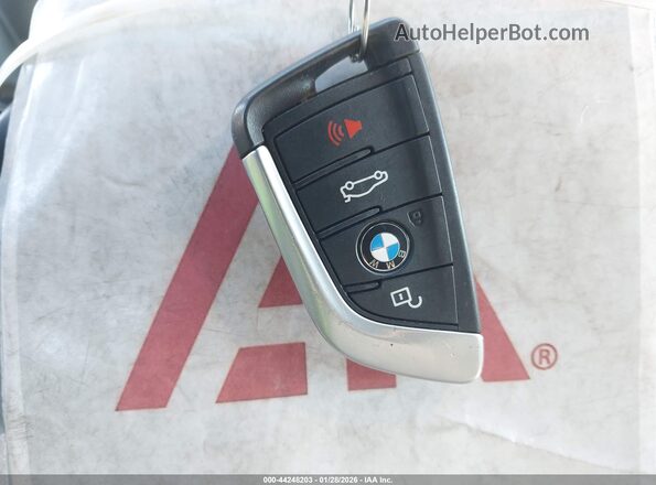 5UXTR9C55JLD66780 2018 BMW X3 White Առջևի վահանակի տեսք