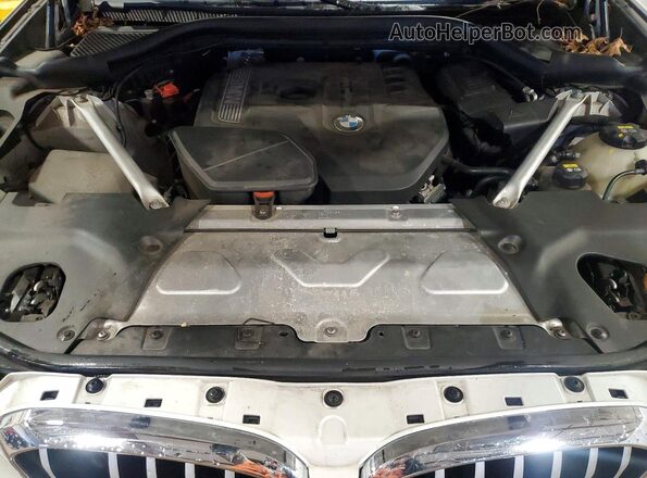 5UXTR9C56JLC74450 2018 BMW X3 White Rear interior view