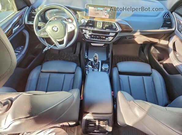 5UXTY3C05M9G39982 2021 BMW X3 White Widok deski rozdzielczej