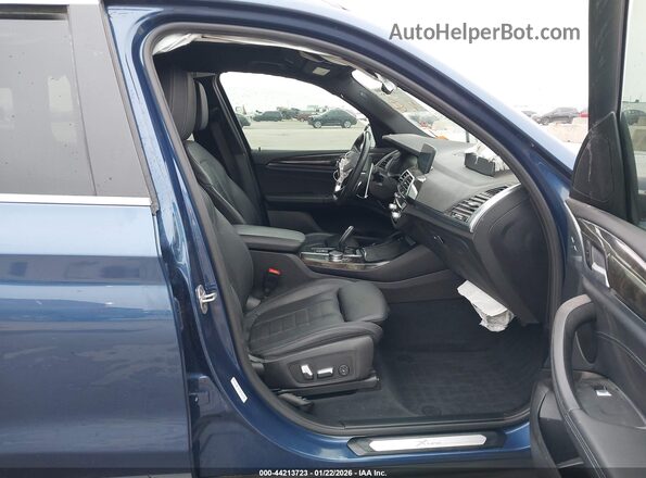 5UXTY3C06L9B36699 2020 BMW X3 Синий Вид салона спереди