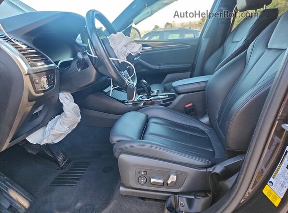 5UXTY3C07L9C26296 2020 BMW X3 Серый Вид салона спереди