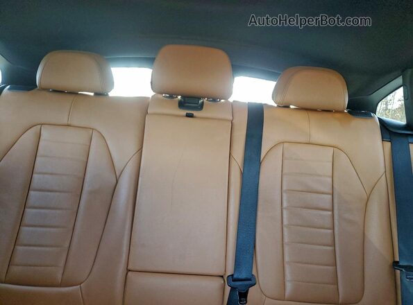 5UXUJ3C57KLA58326 2019 BMW X4 Charcoal Vista de los asientos traseros