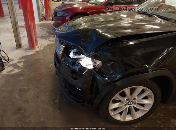 5UXWX9C59H0D97934 2017 BMW X3 Black Widok z przodu