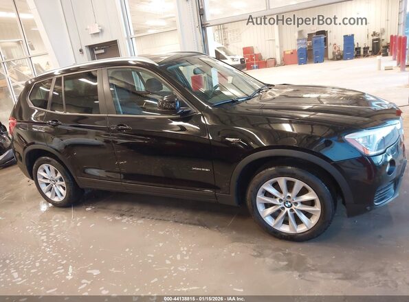 5UXWX9C59H0D97934 2017 BMW X3 Black Widok wnętrza z tyłu