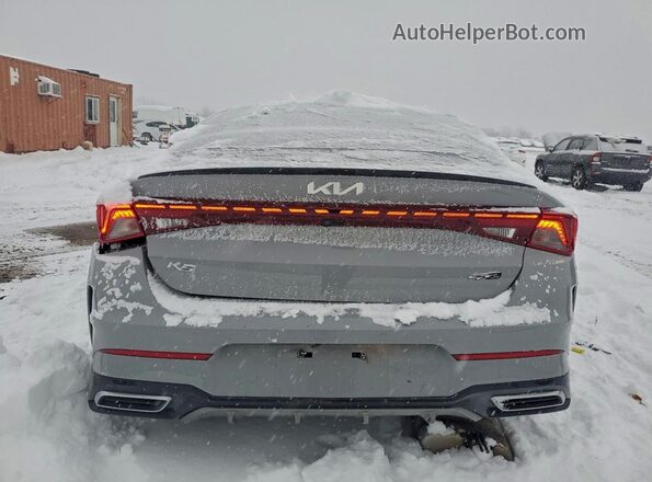 5XXG64J23NG157533 2022 KIA K5 Silver Widok z tyłu