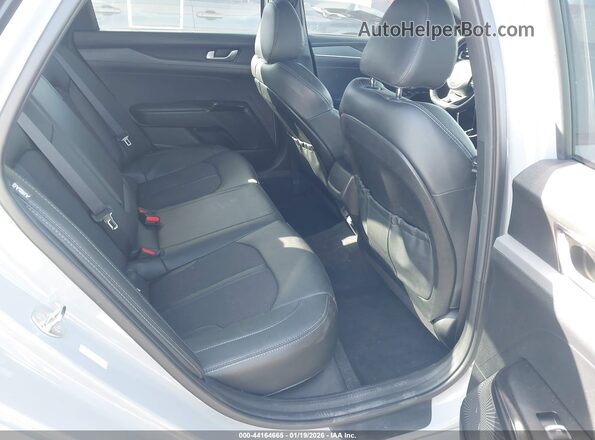 5XXG64J24RG256593 2024 KIA K5 Gray Widok naklejki z numerem VIN
