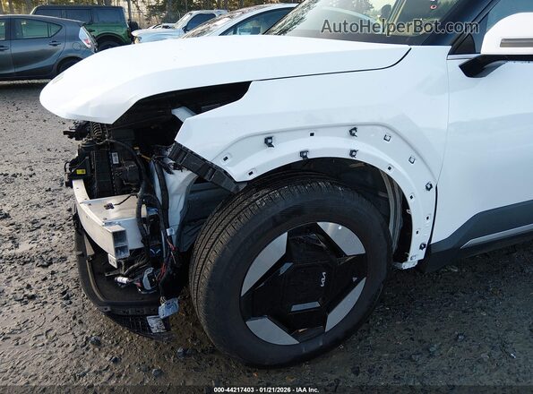 5XYAFFS52TG007173 2026 KIA EV9 White Դիմացի տեսք