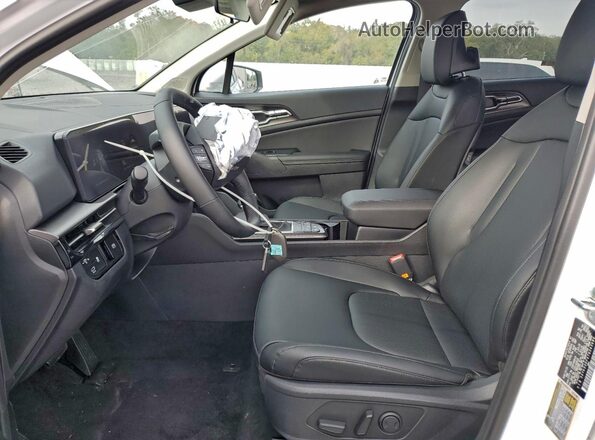 5XYK33DFXTG363680 2026 KIA SPORTAGE White Սալոնի դիմացի տեսք