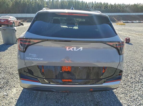 5XYK53DFXTG337235 2026 KIA SPORTAGE Gray უკანა ხედი