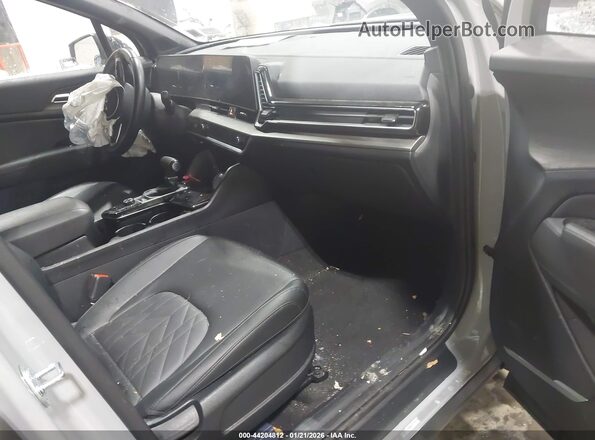 5XYK6CDF4SG257733 2025 KIA SPORTAGE Gray Widok wnętrza z przodu