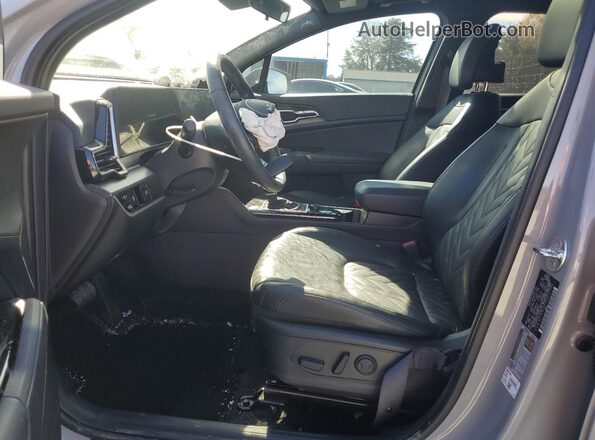 5XYK6CDF7RG201456 2024 KIA SPORTAGE Серебряный Вид салона спереди