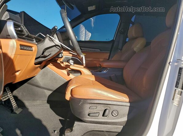 5XYP5DGC6RG499031 2024 KIA TELLURIDE Белый Вид салона спереди
