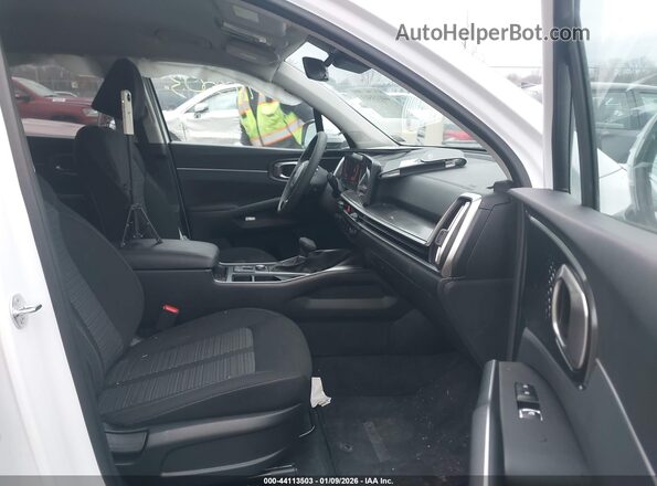 5XYRG4JC8SG340108 2025 KIA SORENTO Белый Вид салона спереди