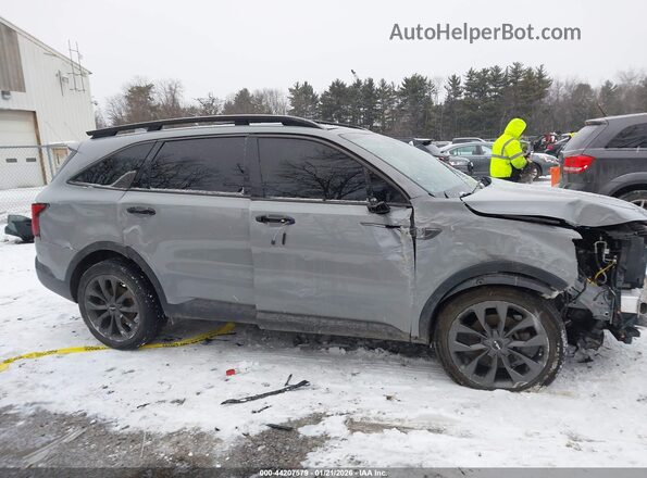 5XYRKDLF4PG246756 2023 KIA SORENTO Gray 