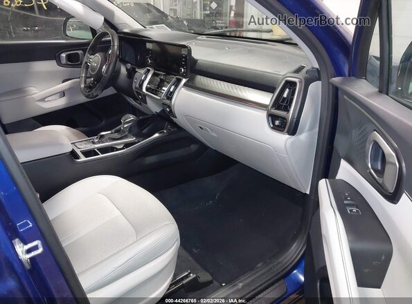 5XYRL4LC0NG130163 2022 KIA SORENTO Blue Vista interior delantera