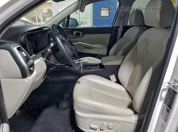 5XYRL4LC5MG048511 2021 KIA SORENTO White Widok wnętrza z przodu