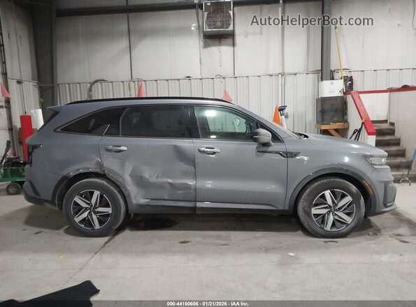 5XYRL4LC6PG238967 2023 KIA SORENTO Gray Widok wnętrza z tyłu