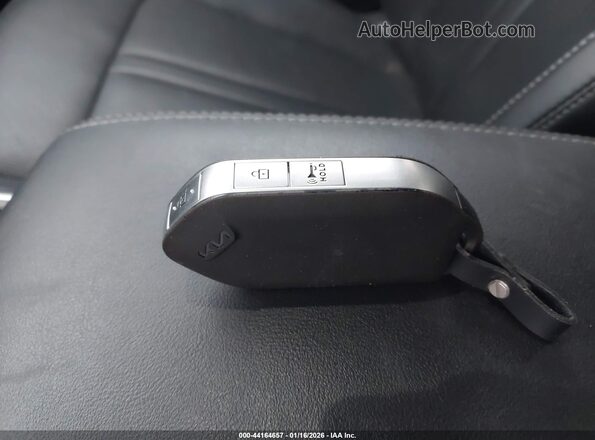 5XYRLDJC7RG281767 2024 KIA SORENTO Pewter Vista del salpicadero