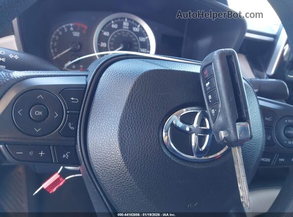 5YFEPMAE3MP188155 2021 TOYOTA LL Light Blue Vista del salpicadero