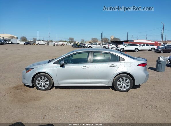 5YFEPMAE5NP305932 2022 TOYOTA LL Silver Vista interior de 360 grados