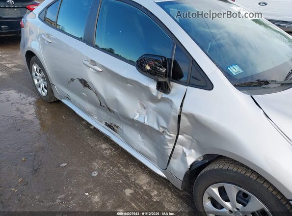 5YFEPMAE7MP255047 2021 TOYOTA LL Silver Вид спереду
