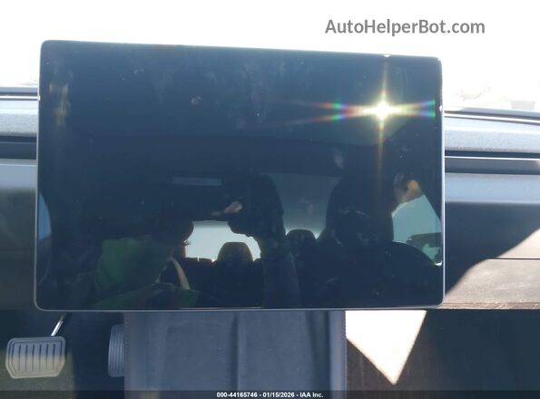 5YJ3E1EA3RF724947 2024 TESLA MODEL 3 Black 