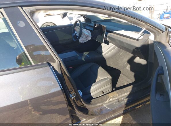 5YJ3E1EA3RF724947 2024 TESLA MODEL 3 Black Սալոնի դիմացի տեսք