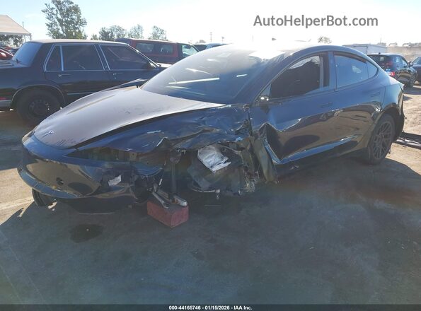 5YJ3E1EA3RF724947 2024 TESLA MODEL 3 Black Առջևի ձախ երեք քառորդ տեսարան