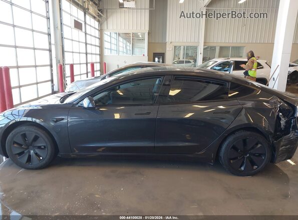 5YJ3E1EA4RF734807 2024 TESLA MODEL 3 Gray Rear interior view