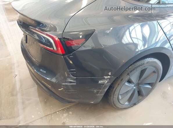 5YJ3E1EA4RF734807 2024 TESLA MODEL 3 Gray 
