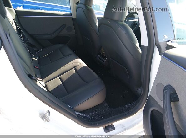 5YJ3E1EA4RF844904 2024 TESLA MODEL 3 White Widok naklejki z numerem VIN