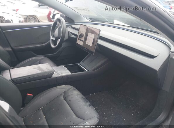 5YJ3E1EA4RF868281 2024 TESLA MODEL 3 Gray Vista interior delantera