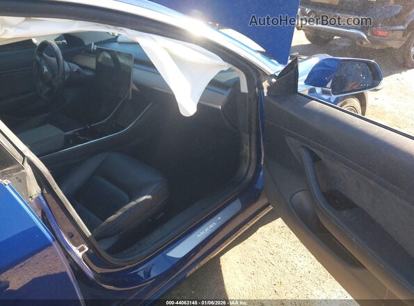 5YJ3E1EB0KF144814 2019 TESLA MODEL 3 Blue Front interior view