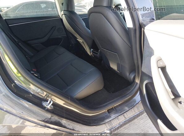 5YJ3E1EB0RF815909 2024 TESLA MODEL 3 Gray VIN sticker view