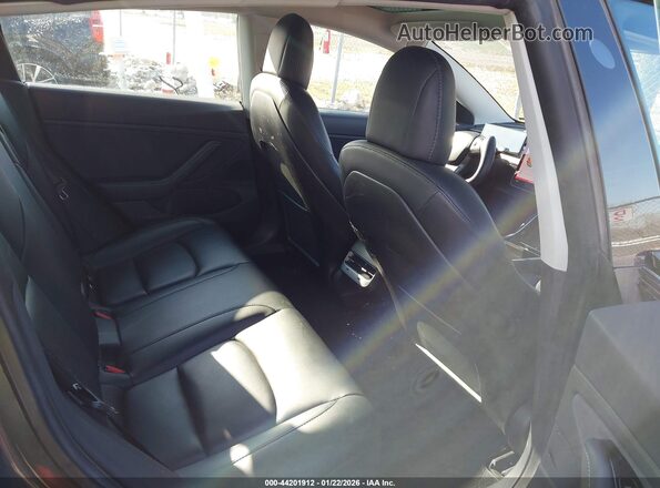 5YJ3E1EB2KF520722 2019 TESLA MODEL 3 Gray Вид наклейки з VIN-кодом