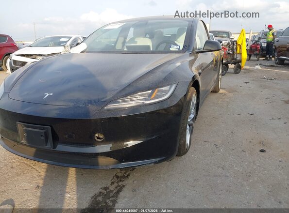 5YJ3E1EB2RF794562 2024 TESLA MODEL 3 Черный Вид спереди