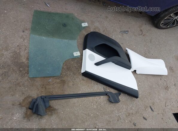 5YJ3E1EB2RF794562 2024 TESLA MODEL 3 Черный Вид панели приборов