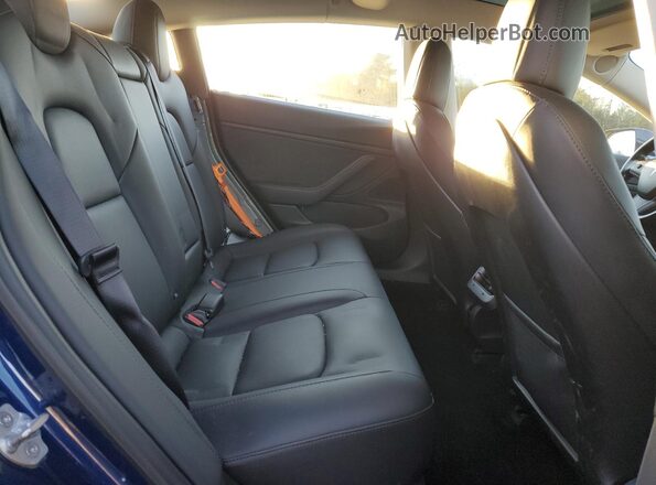 5YJ3E1EB3JF150962 2018 TESLA MODEL Blue Vista de los asientos traseros