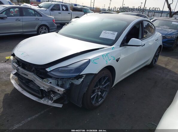 5YJ3E1EB3MF938919 2021 TESLA MODEL 3 White Առջևի ձախ երեք քառորդ տեսարան